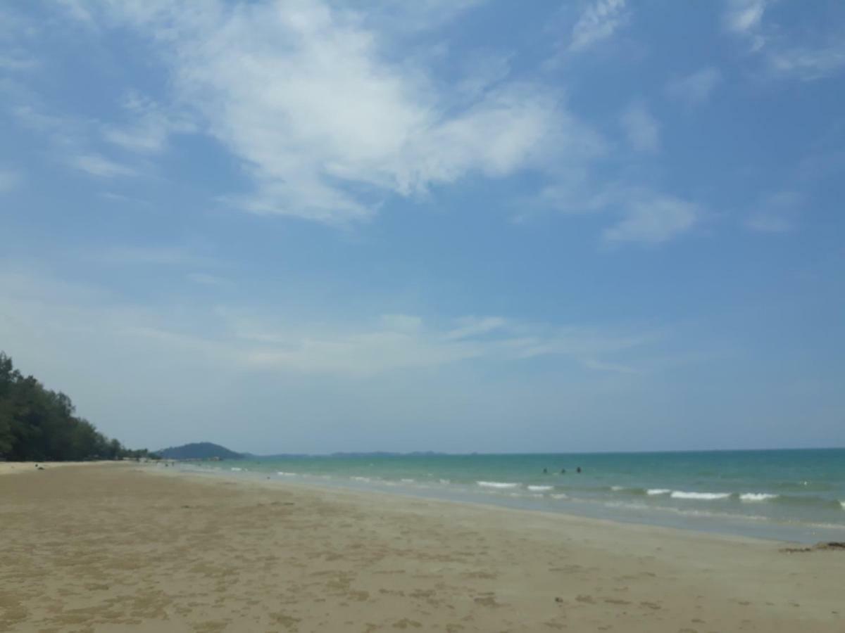 Mae Rampung Beach House คาราโอเกะและสระเด็ก Rayong Extérieur photo