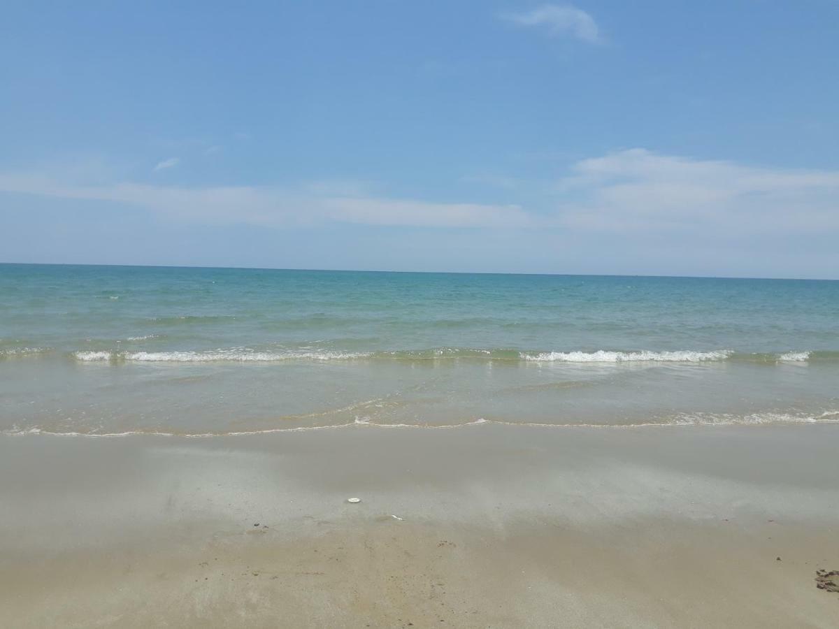 Mae Rampung Beach House คาราโอเกะและสระเด็ก Rayong Extérieur photo