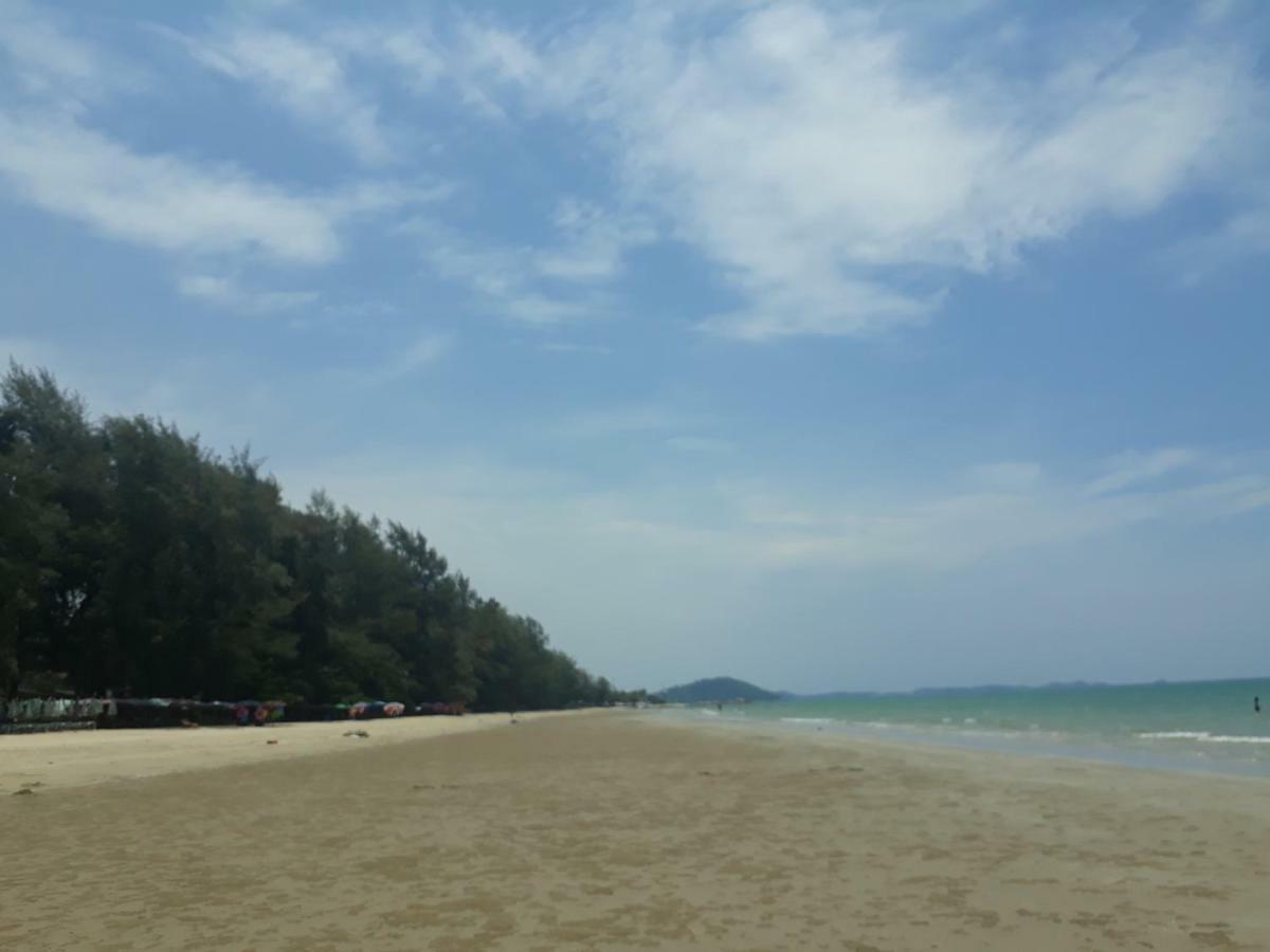 Mae Rampung Beach House คาราโอเกะและสระเด็ก Rayong Extérieur photo